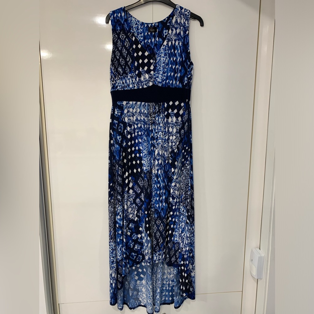 High/Low summer dress, blue print! High waisted band! Great comfortable dress!